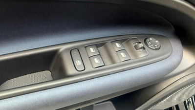 Alfa Romeo Junior 1.2 ibrida Sprint 145cv edct6 (17)