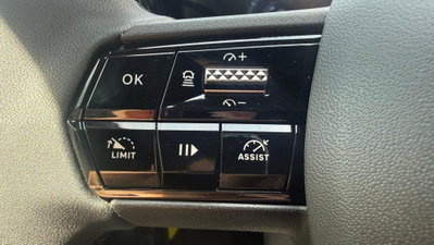 Alfa Romeo Junior 1.2 ibrida Sprint 145cv edct6 (18)
