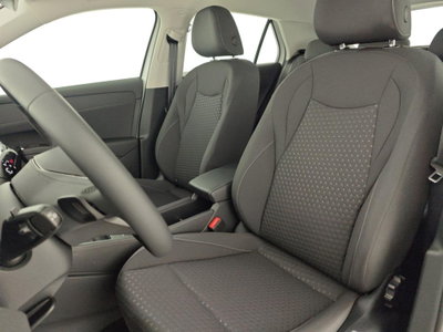 Volkswagen T-Roc 1.5 etsi Life 115cv dsg (12)
