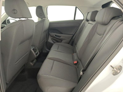 Volkswagen T-Roc 1.5 etsi Life 115cv dsg (13)