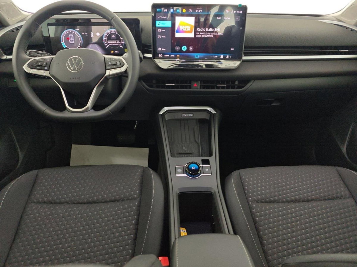 Volkswagen T-Roc 1.5 etsi Life 115cv dsg (20)