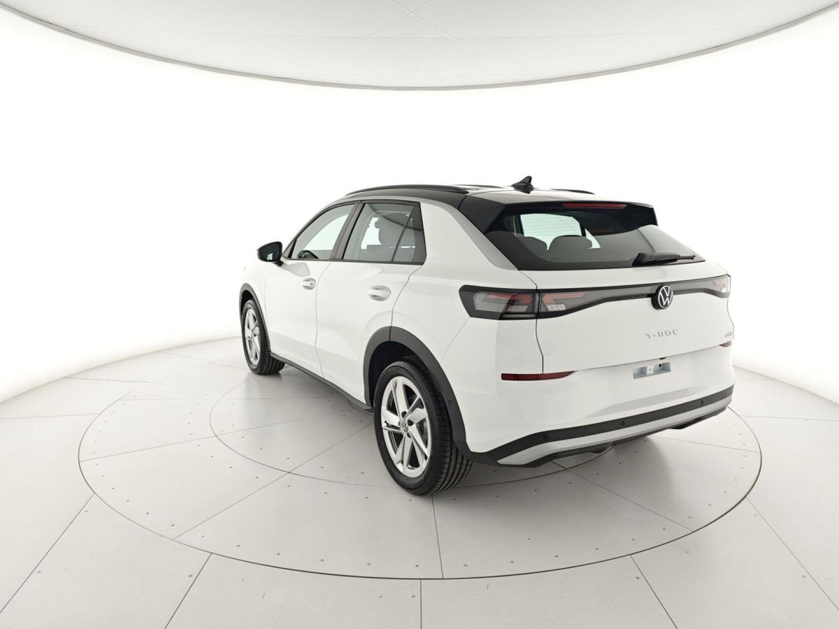 Volkswagen T-Roc 1.5 etsi Life 115cv dsg (3)