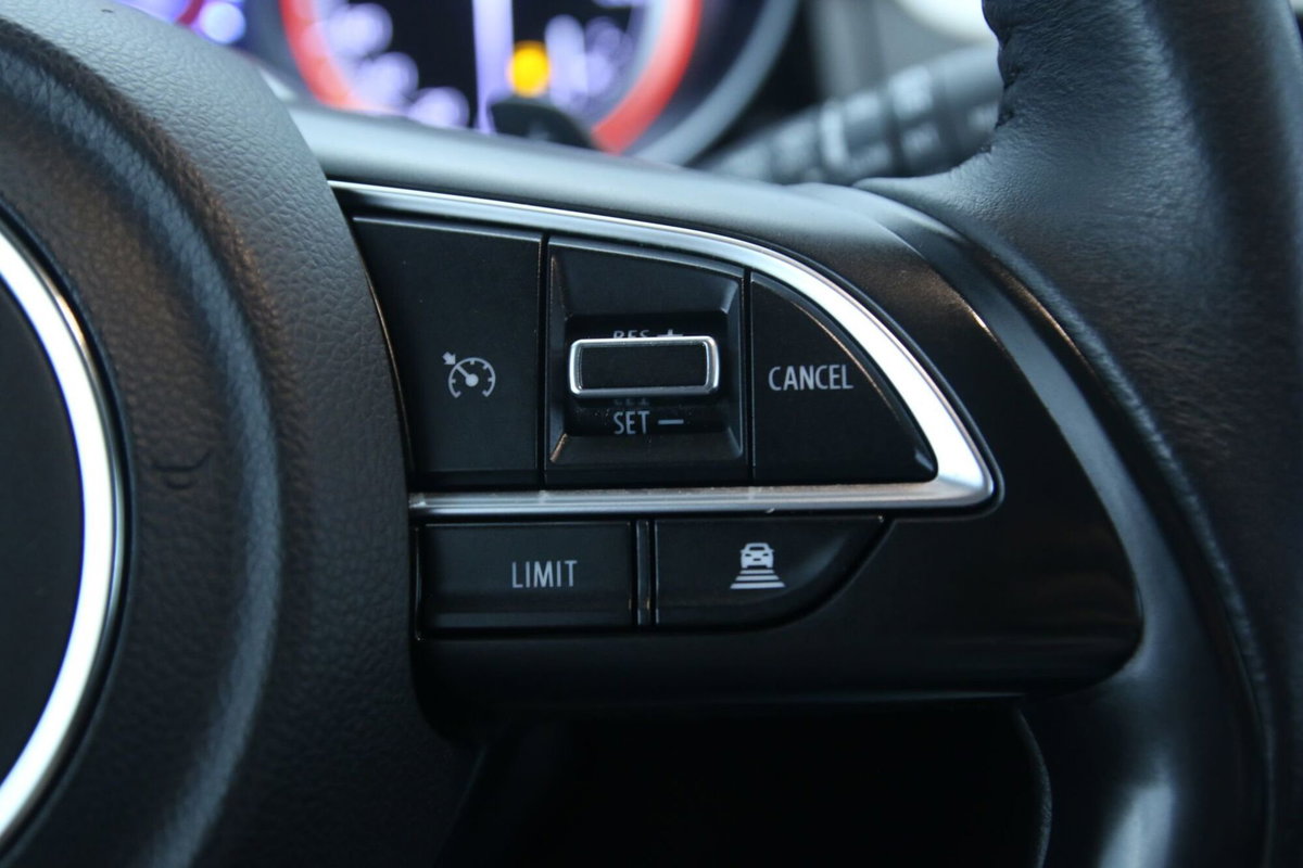 Suzuki Swift 1.0 Boosterjet A/T S (18)