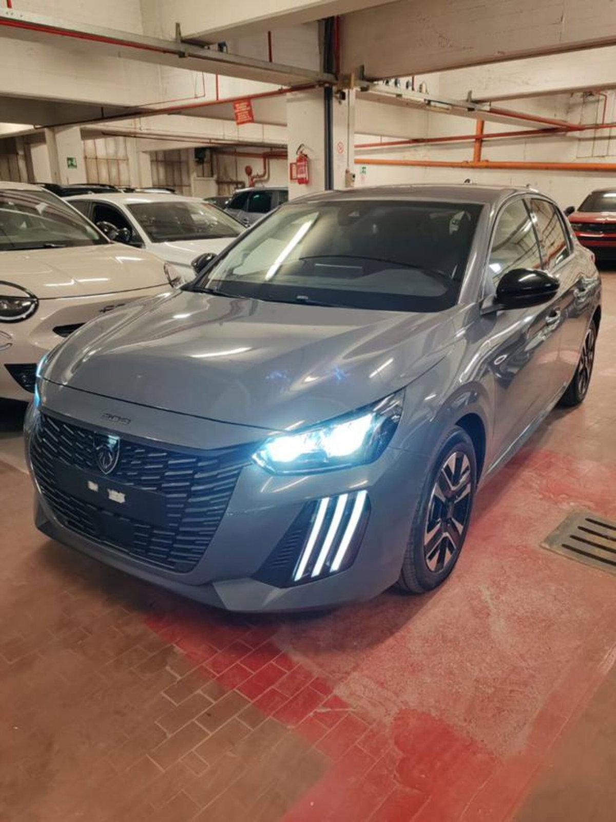 Peugeot 208 1.2 hybrid Active 100cv e-dcs 6