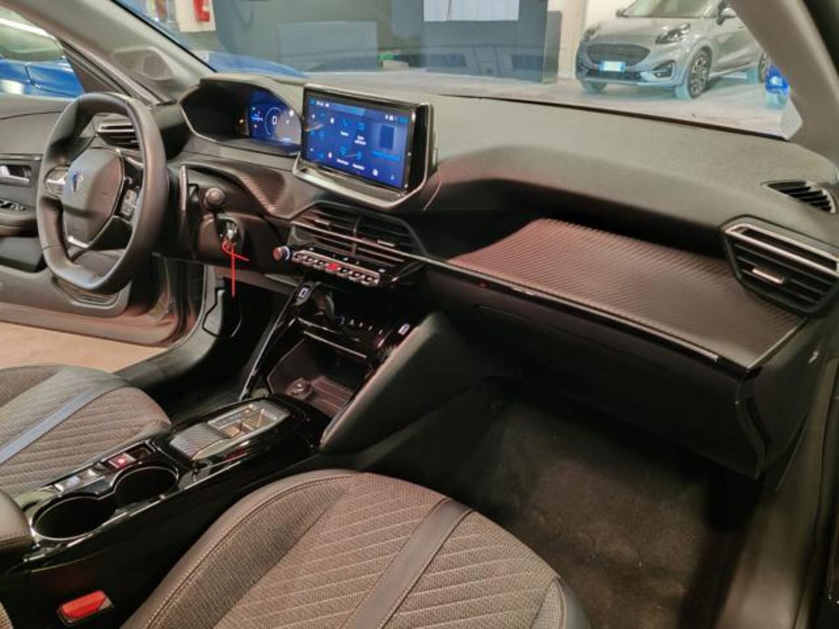 Peugeot 208 1.2 hybrid Active 100cv e-dcs 6 (11)