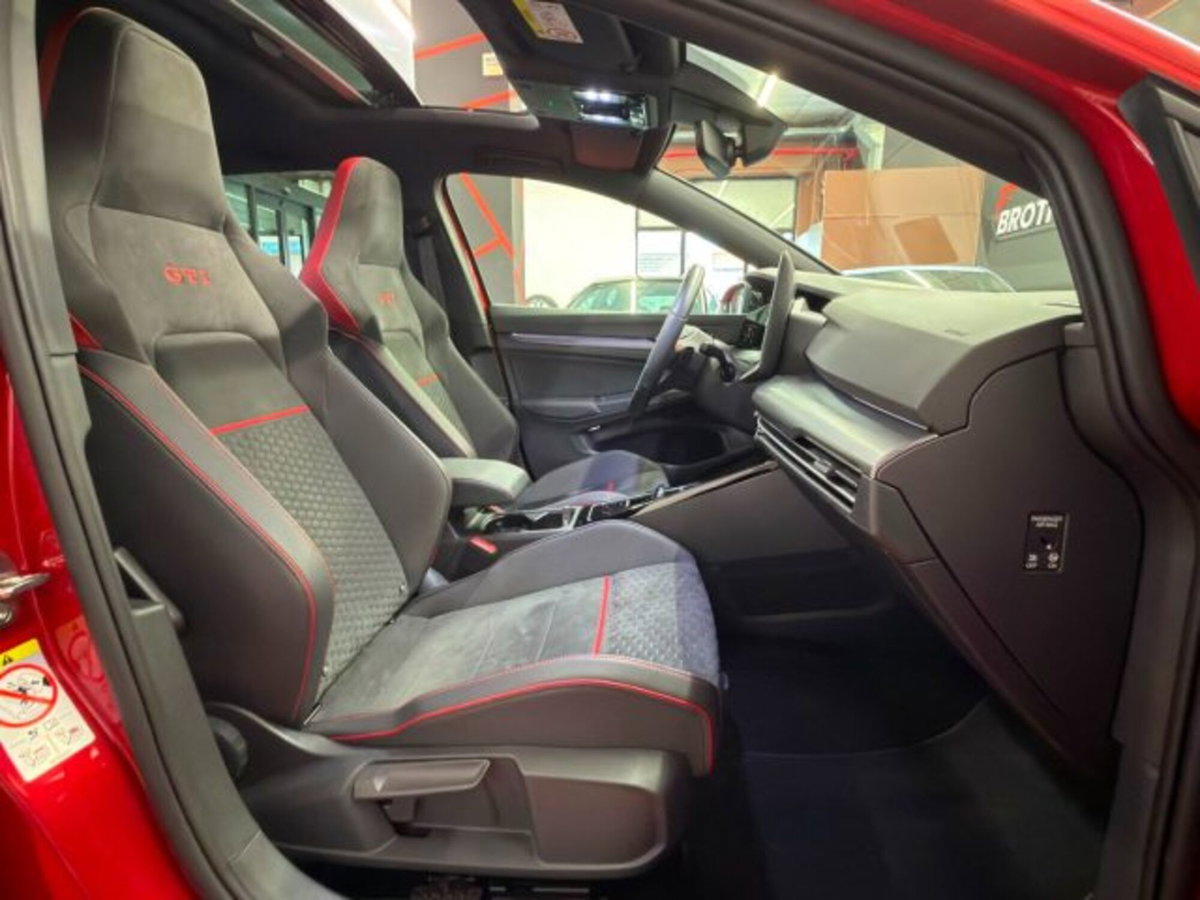 Volkswagen Golf 2.0 TSI GTI DSG Clubsport 45 (9)