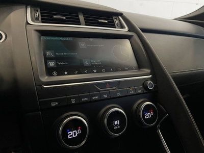 Jaguar E-Pace 2.0D 180 CV AWD R-Dynamic (15)