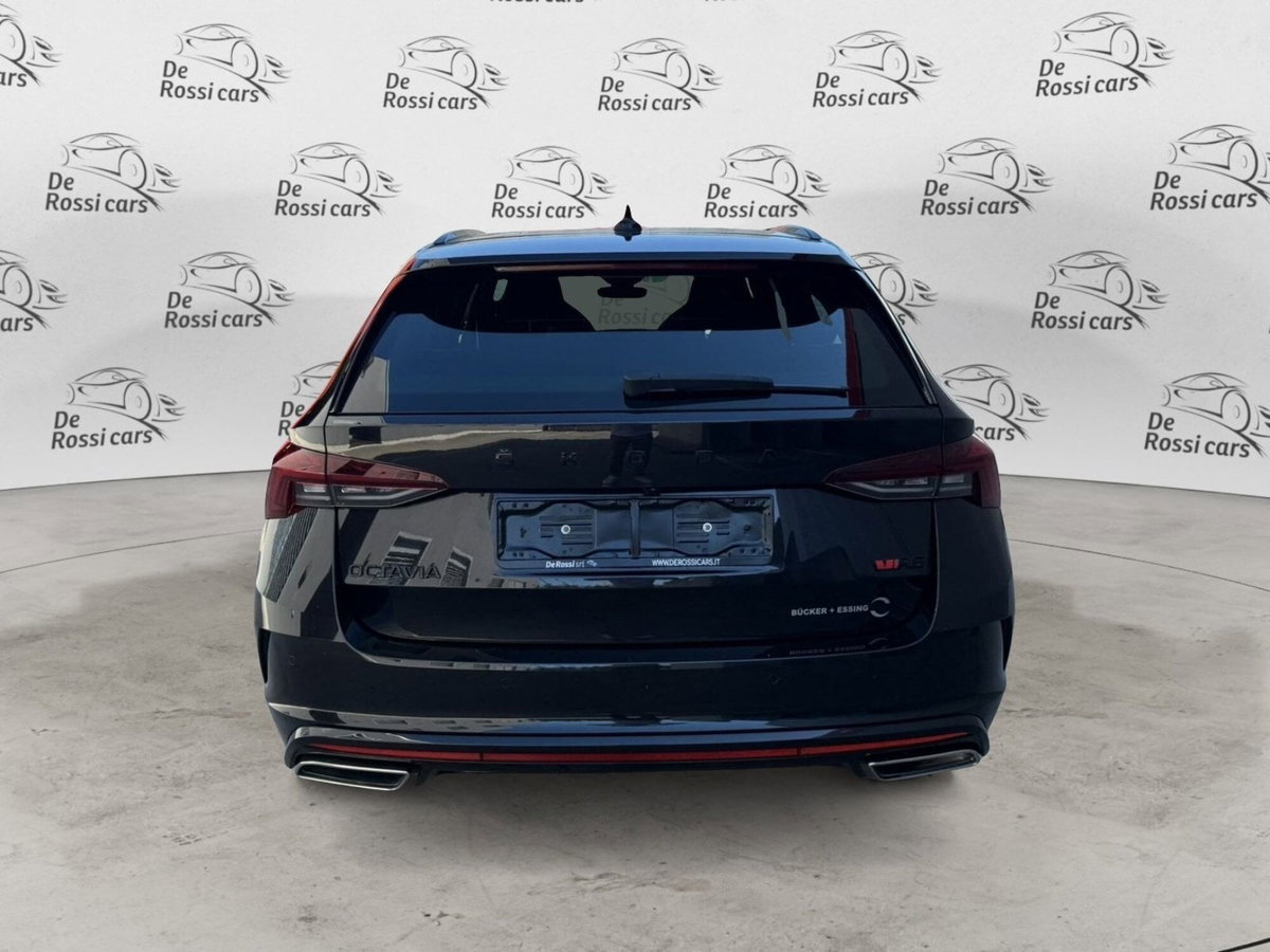 Skoda Octavia Station Wagon 2.0 TDI EVO SCR 200 CV DSG 4x4 Wagon RS (5)