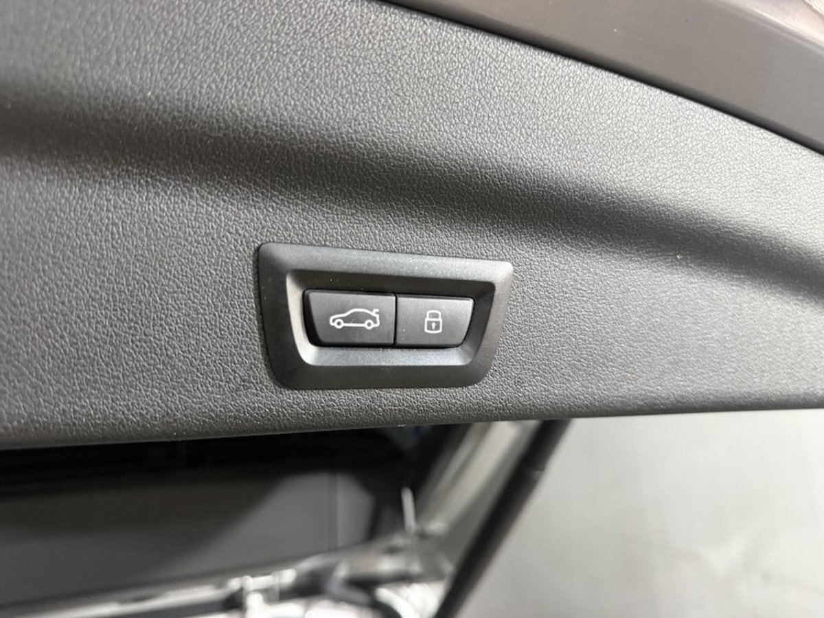 BMW X1 sDrive 18d Msport (18)