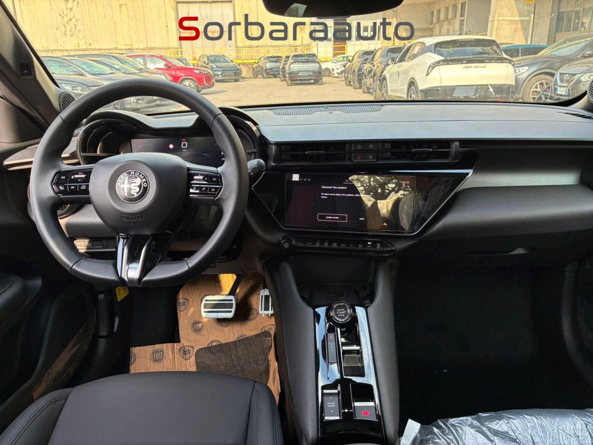 Alfa Romeo Junior 1.2 ibrida 145cv edct6 (10)