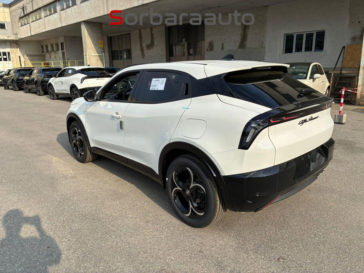 Alfa Romeo Junior 1.2 ibrida 145cv edct6 (3)