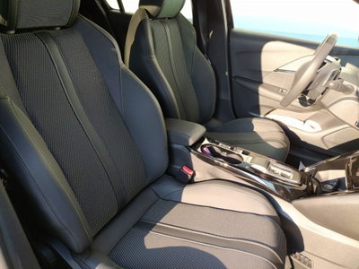 Peugeot 208 1.2 hybrid GT 145cv e-dcs 6 (19)