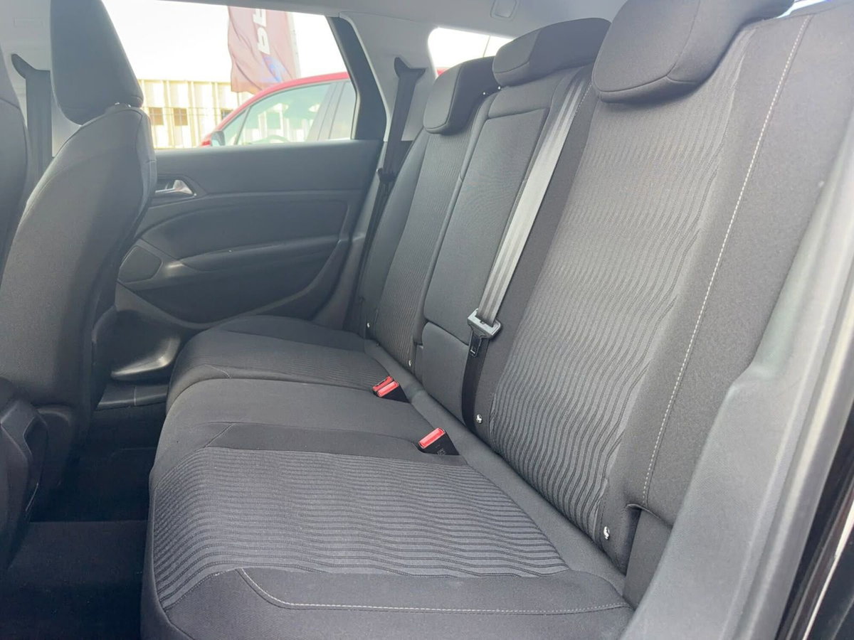 Peugeot 308 SW BlueHDi 120 S&S EAT6 Business (9)