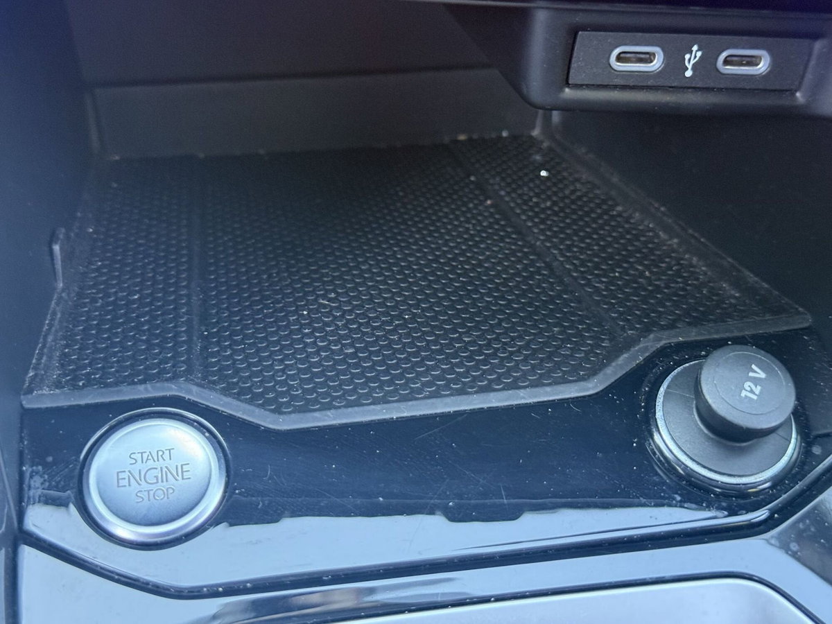 Volkswagen T-Roc 1.0 TSI Style (18)
