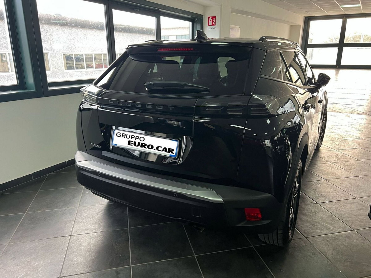 Peugeot 2008 1.2 turbo Style 100cv (4)