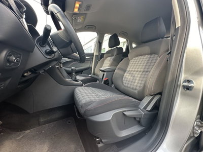 Mg ZS ZS 1.5 Luxury (11)