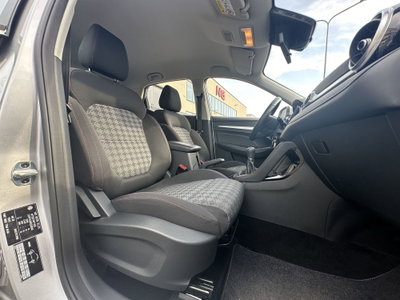 Mg ZS ZS 1.5 Luxury (12)