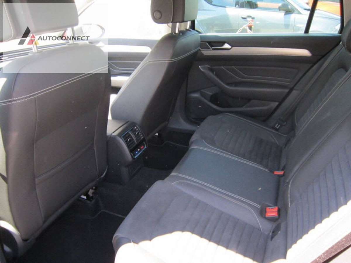 Volkswagen Passat Variant 2.0 TDI SCR EVO DSG Executive (12)