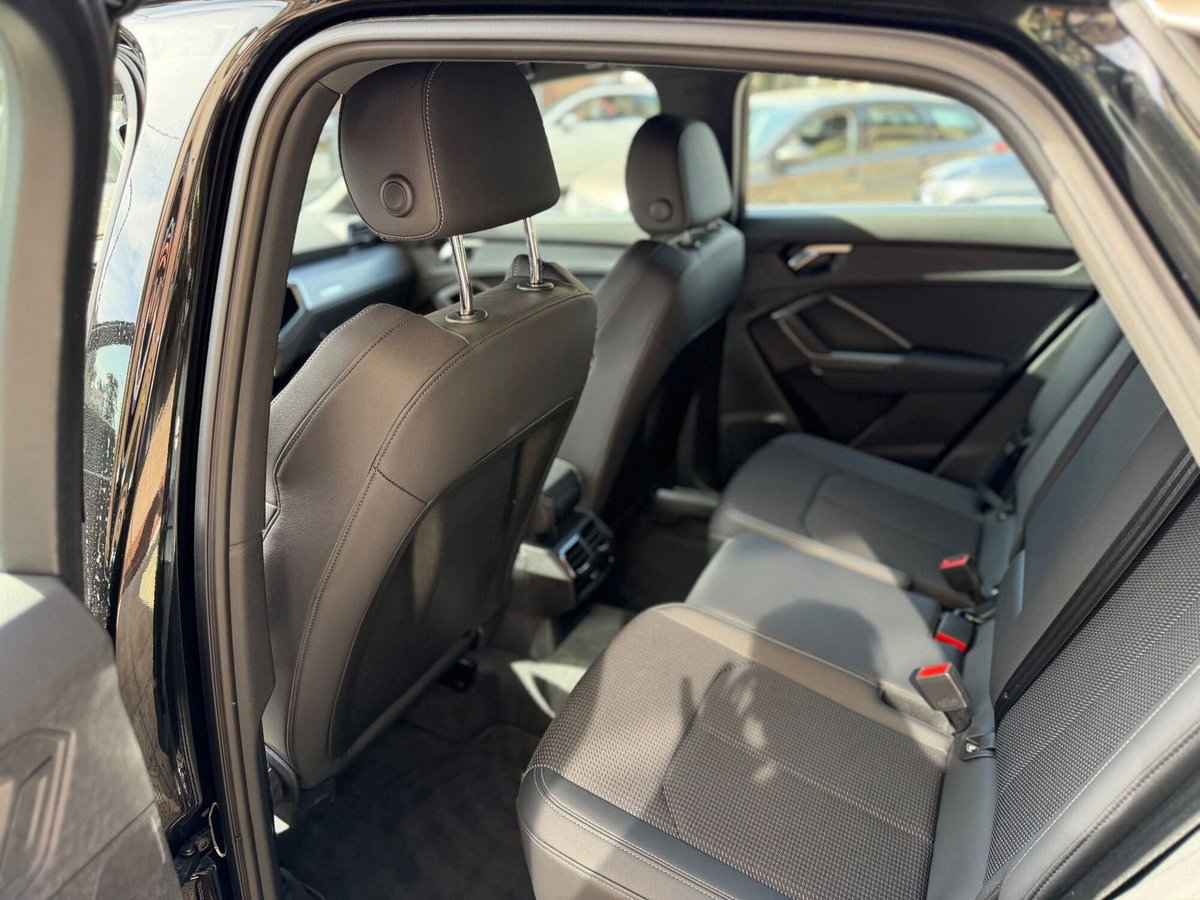 Audi Q3 Sportback 35 TDI quattro S tronic S line edition (10)