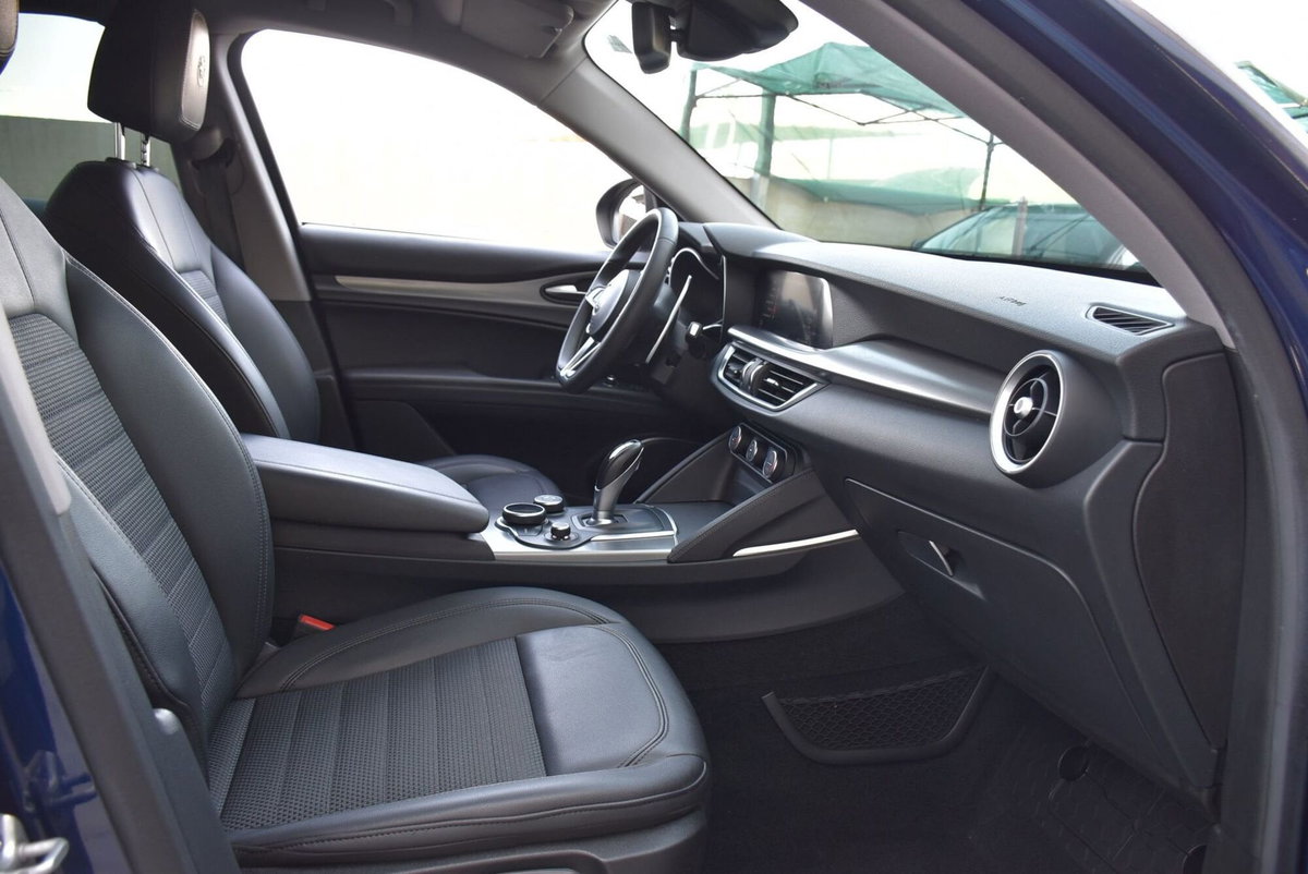 Alfa Romeo Stelvio Stelvio 2.2 Turbodiesel 210 CV AT8 Q4 Executive (17)