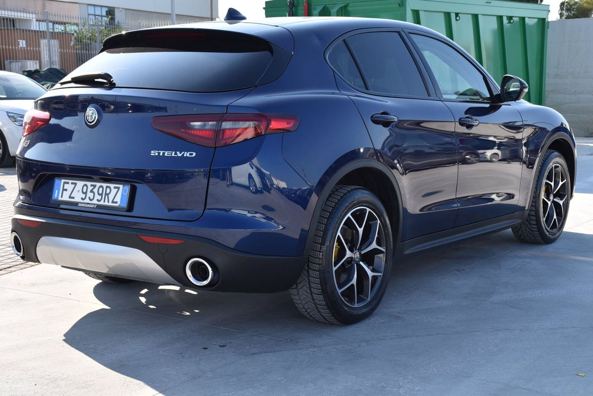 Alfa Romeo Stelvio Stelvio 2.2 Turbodiesel 210 CV AT8 Q4 Executive (4)