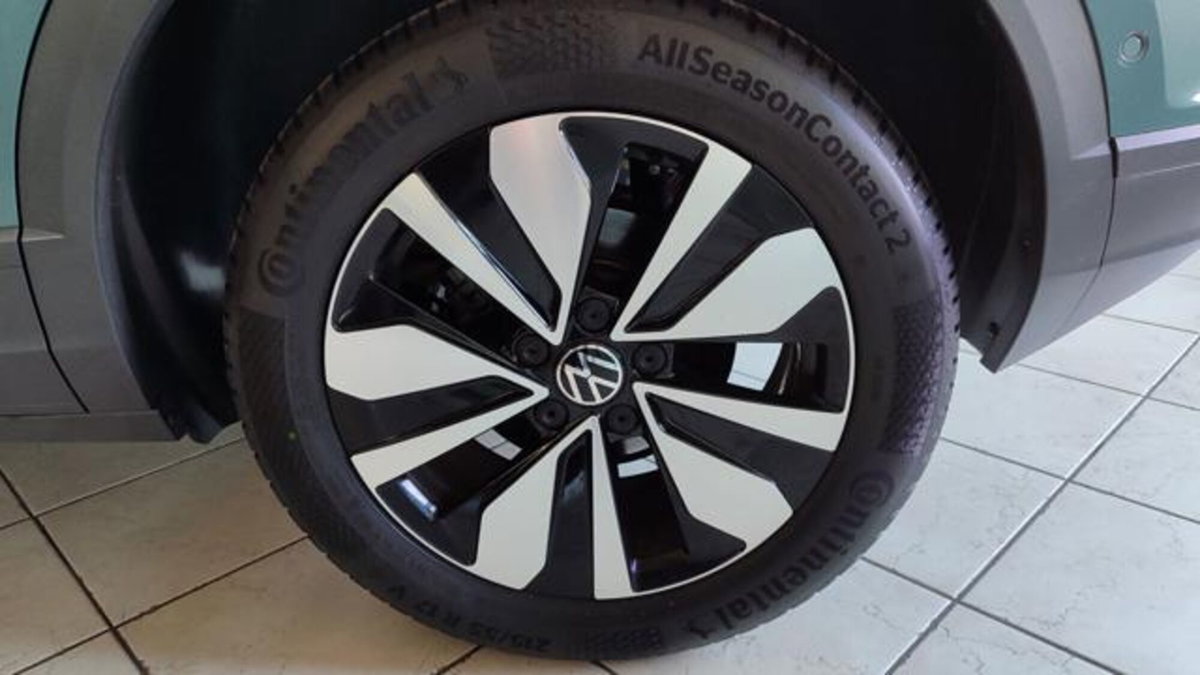 Volkswagen T-Roc 1.0 tsi Style 115cv (5)