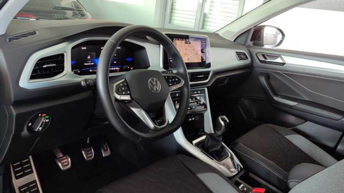 Volkswagen T-Roc 1.0 tsi Style 115cv (6)