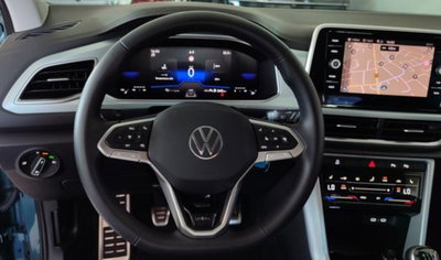 Volkswagen T-Roc 1.0 tsi Style 115cv (9)