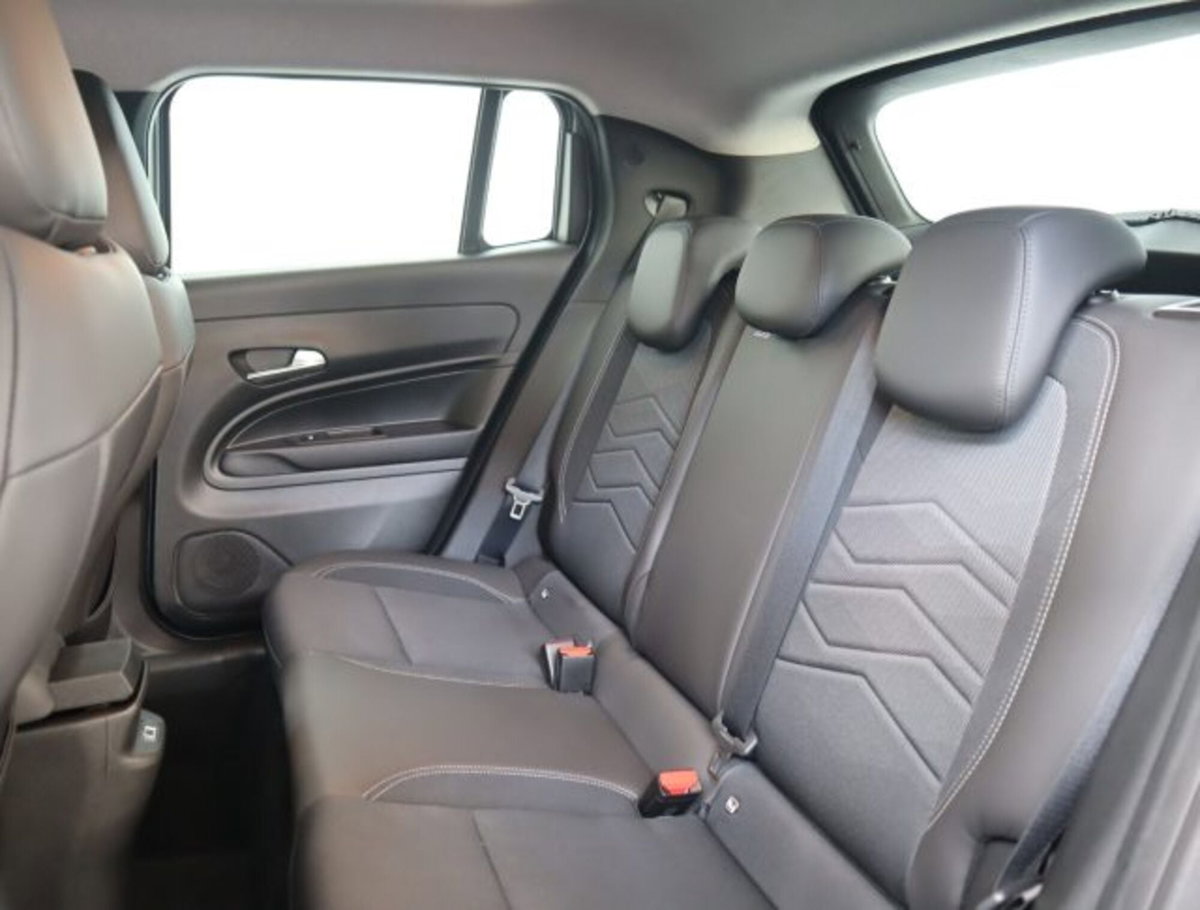Jeep Avenger 1.2 turbo Altitude fwd 100cv (10)
