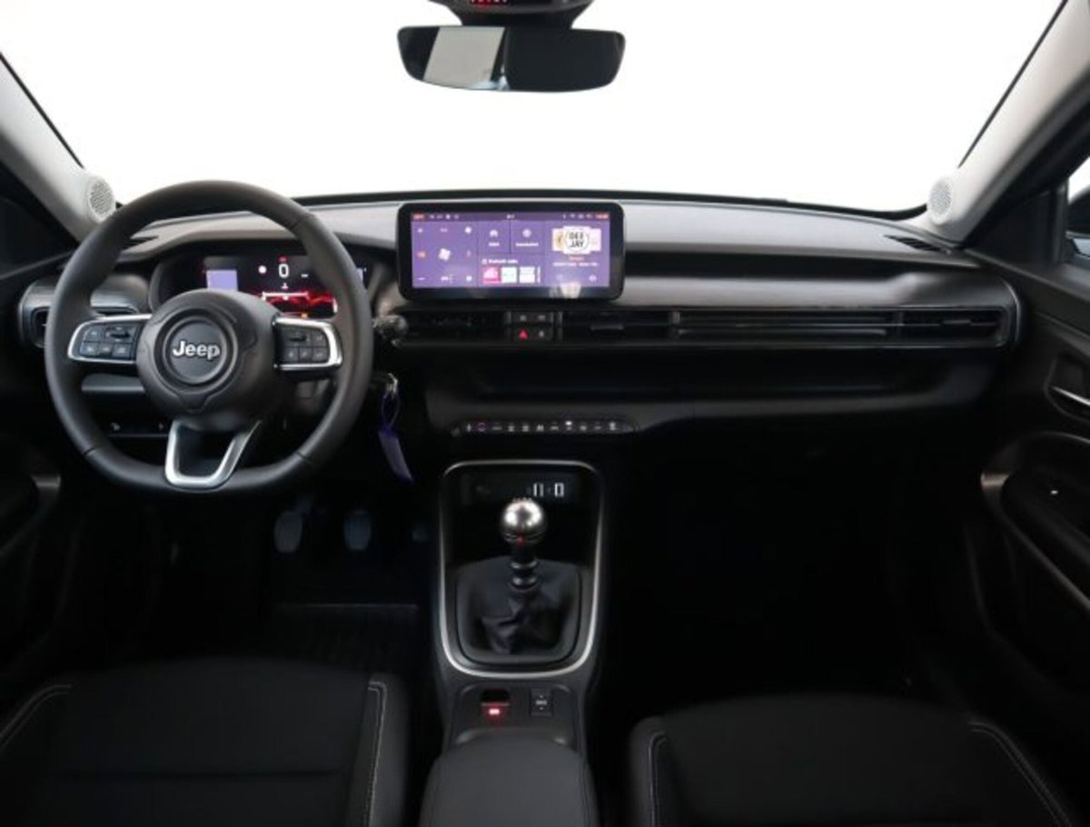 Jeep Avenger 1.2 turbo Altitude fwd 100cv (13)
