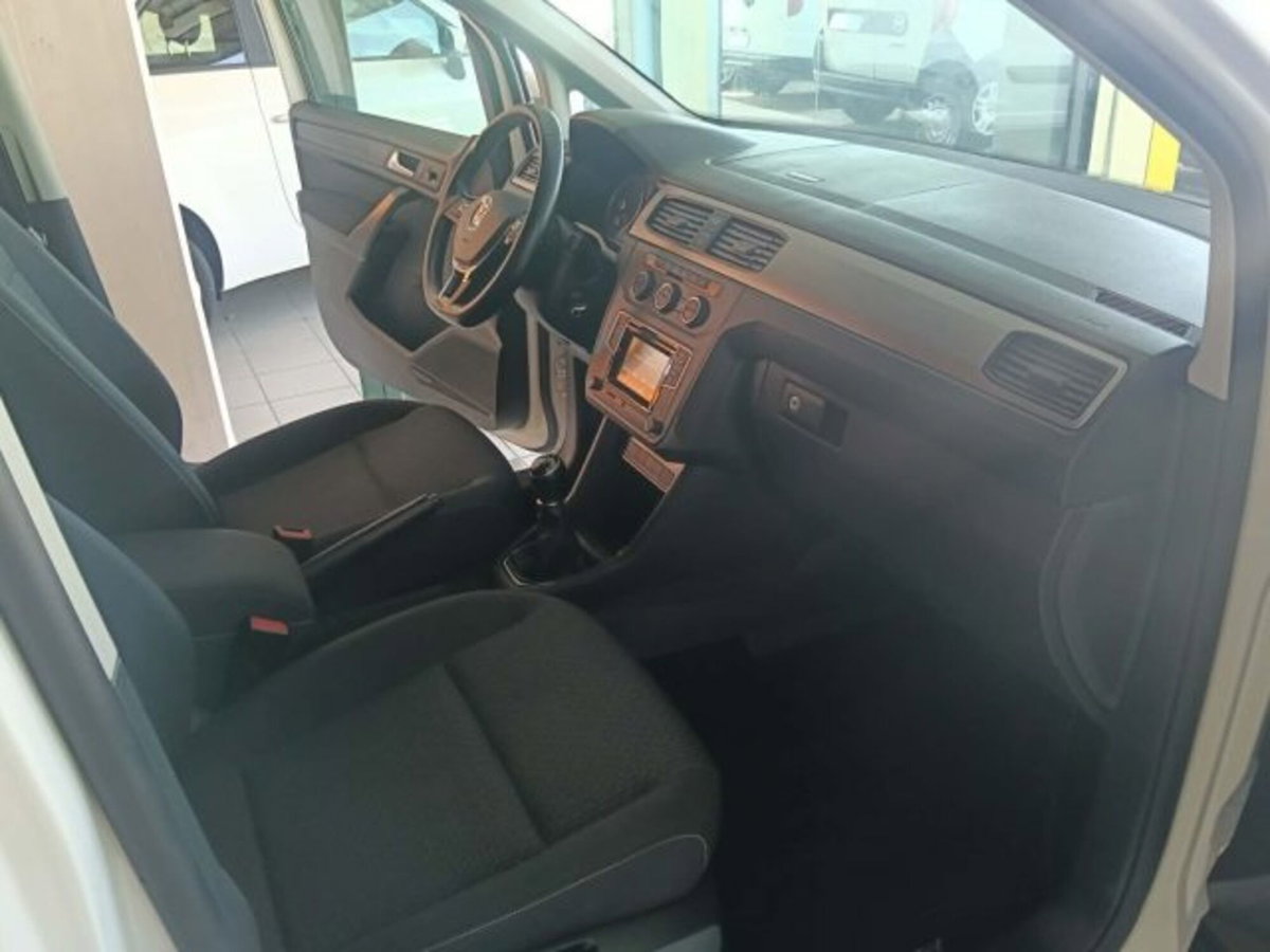 Volkswagen Caddy 2.0 TDI 102 CV Trendline Maxi (14)