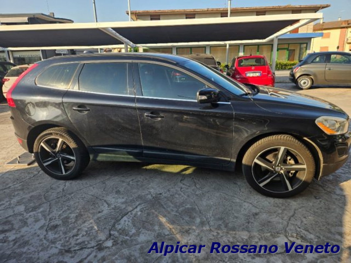 Volvo XC60 D3 AWD Momentum (3)