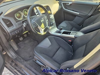 Volvo XC60 D3 AWD Momentum (7)