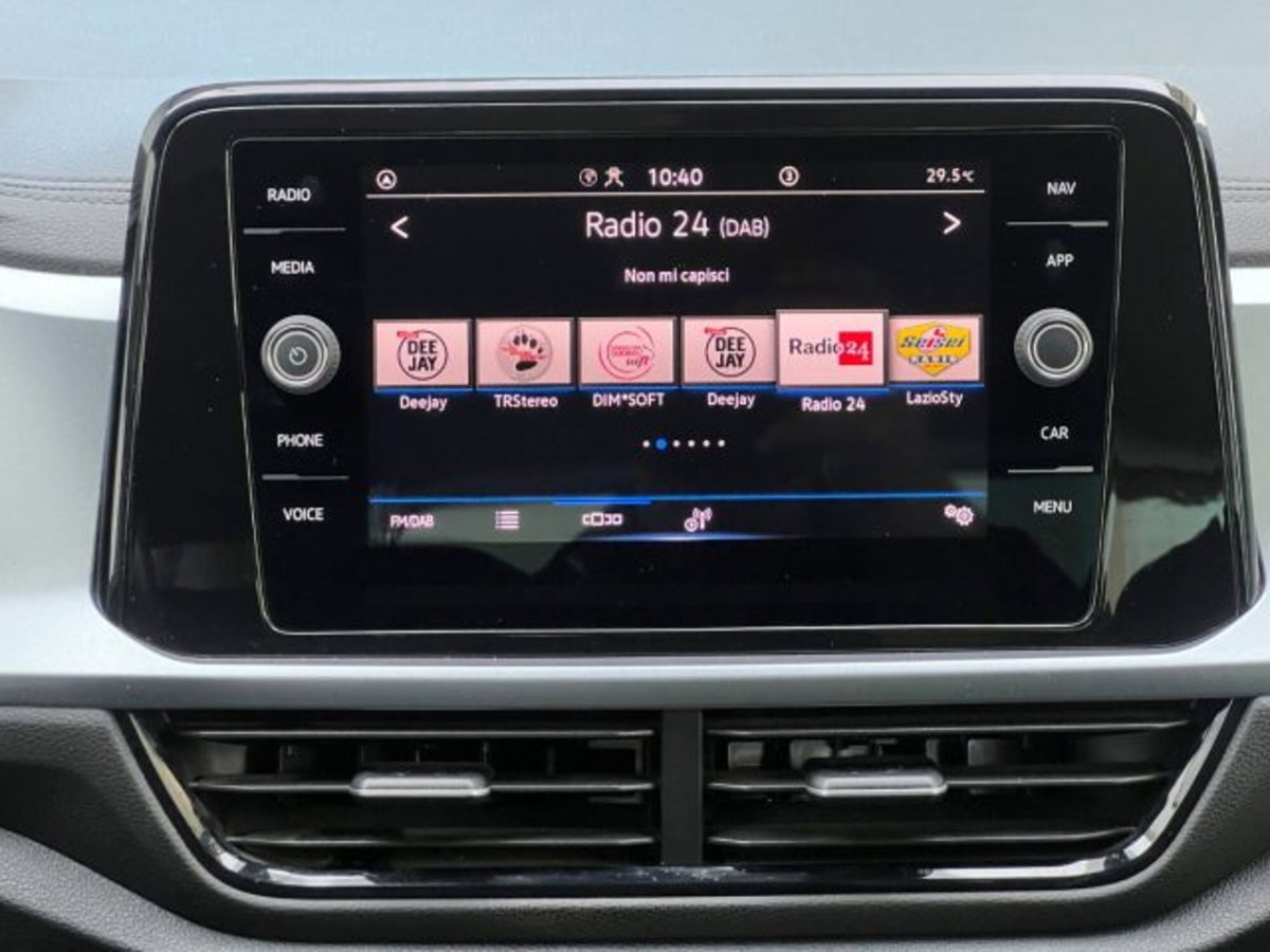Volkswagen T-Roc 1.5 tsi Life dsg (13)