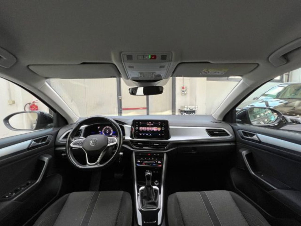 Volkswagen T-Roc 1.5 tsi Life dsg (18)
