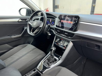 Volkswagen T-Roc 1.5 tsi Life dsg (9)