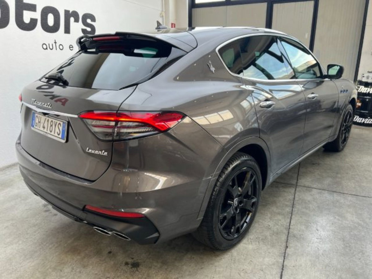 Maserati Levante Levante MHEV 330 CV AWD GT (7)