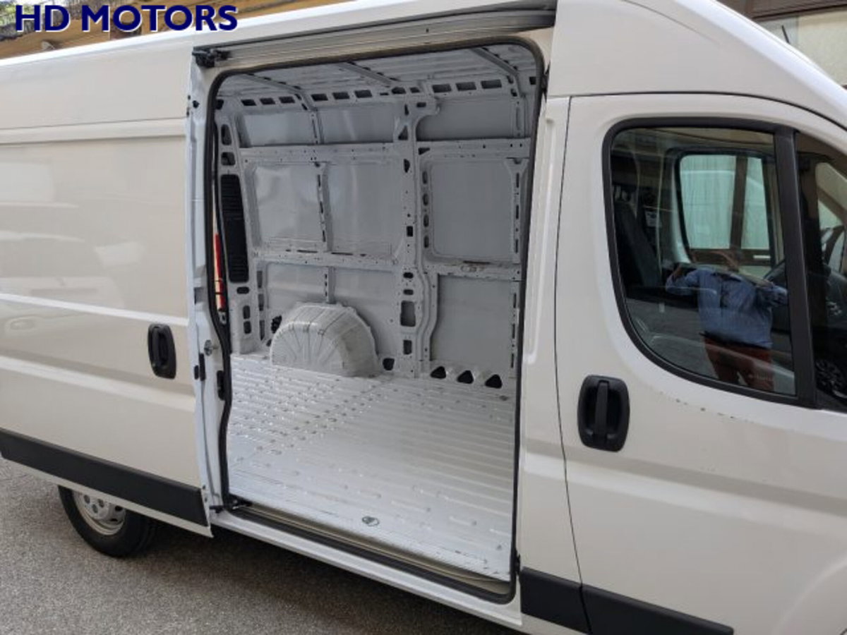 Fiat Ducato Furgone Vetrato 33 LH2 2.2 mjt3 140cv  serie 8 (13)