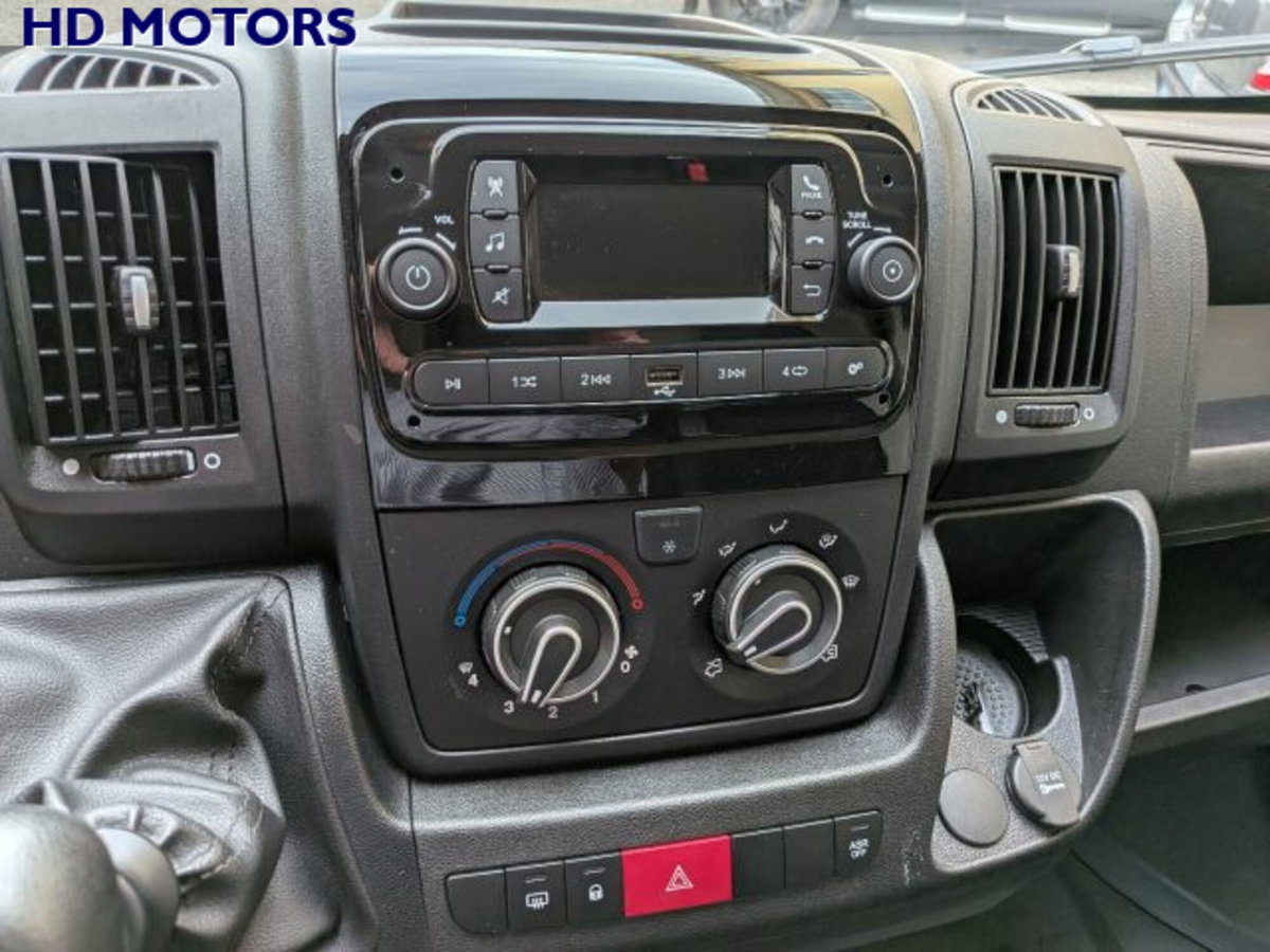 Citroen Jumper Furgone 33 BlueHDi 140 S&S PM-TM Furgone Vetrato (10)