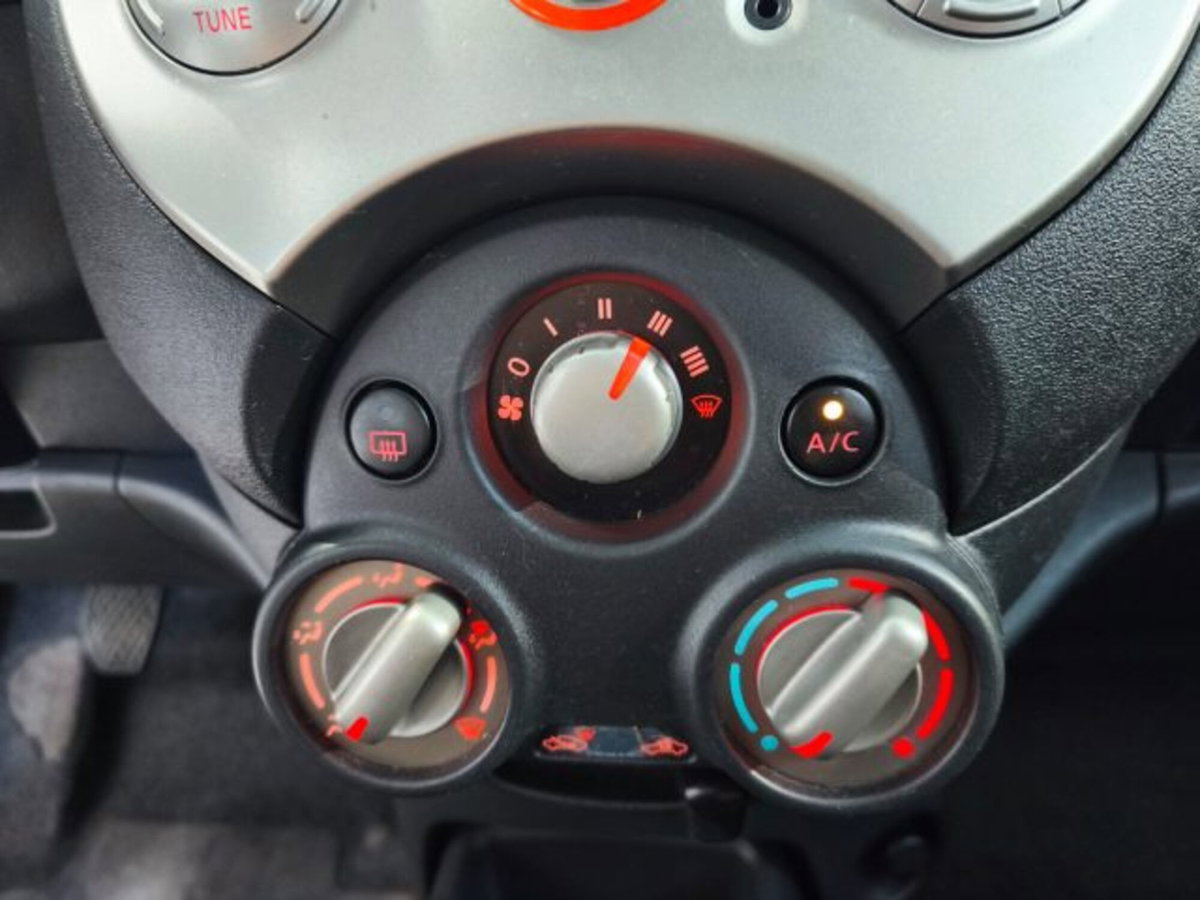 Nissan Micra 1.2 12V 5 porte 30th Anniversary (11)