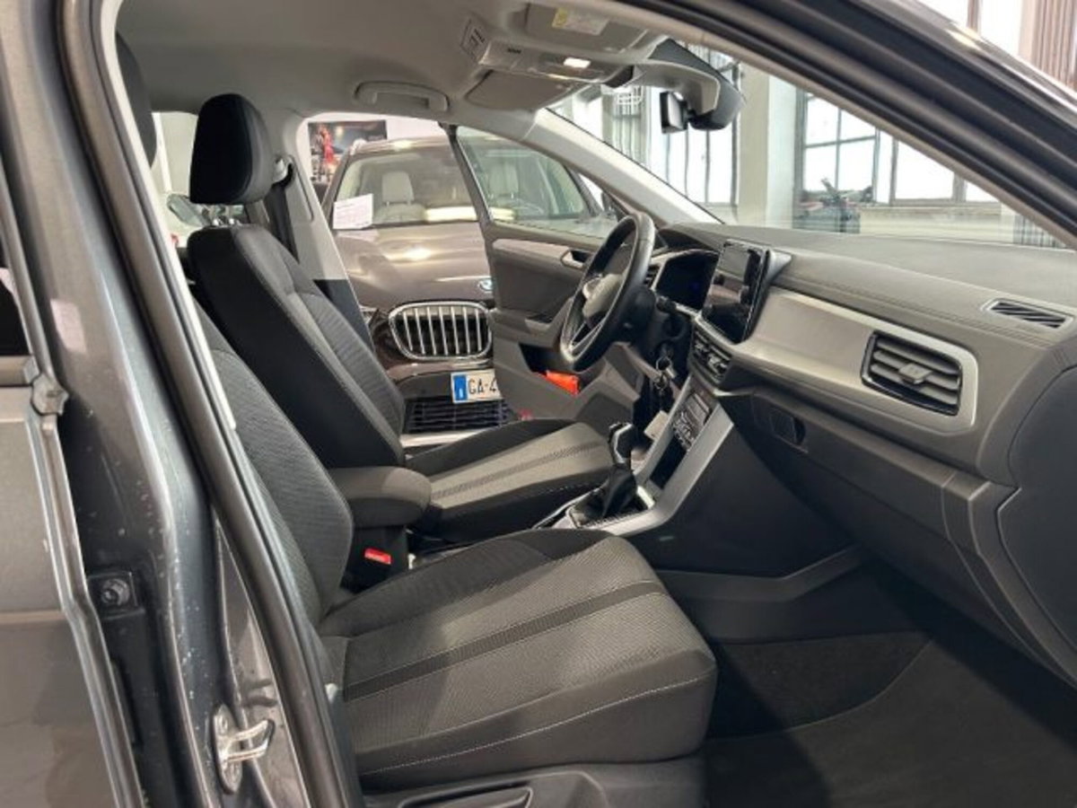 Volkswagen T-Roc 1.0 TSI Life (10)