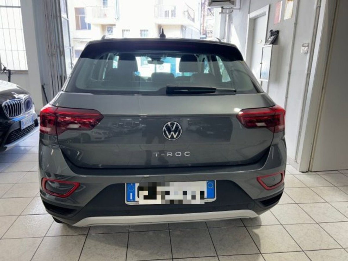 Volkswagen T-Roc 1.0 TSI Life (5)