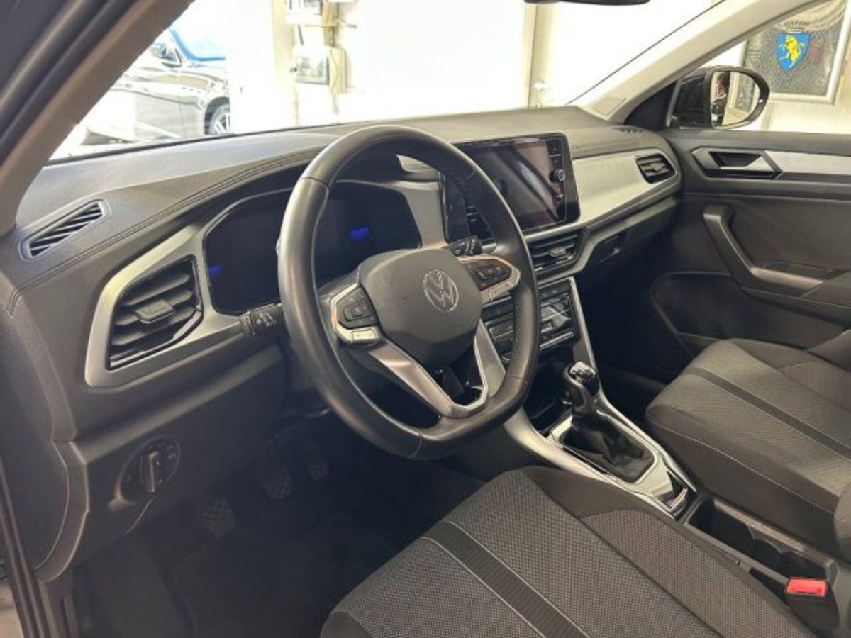Volkswagen T-Roc 1.0 TSI Life (7)