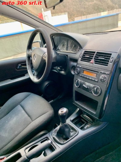 Mercedes-Benz Classe A 160 CDI Avantgarde (11)