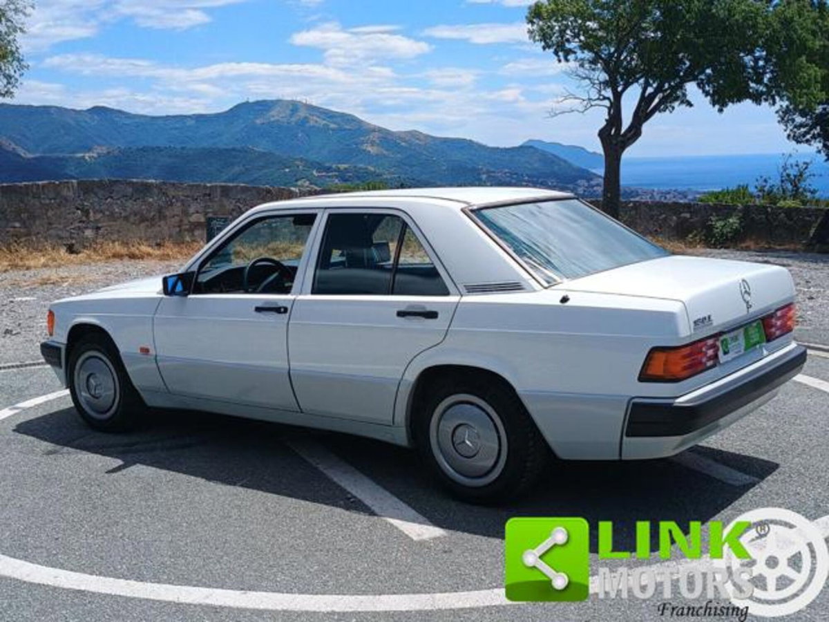 Mercedes-Benz 190 2.0 E cat (5)