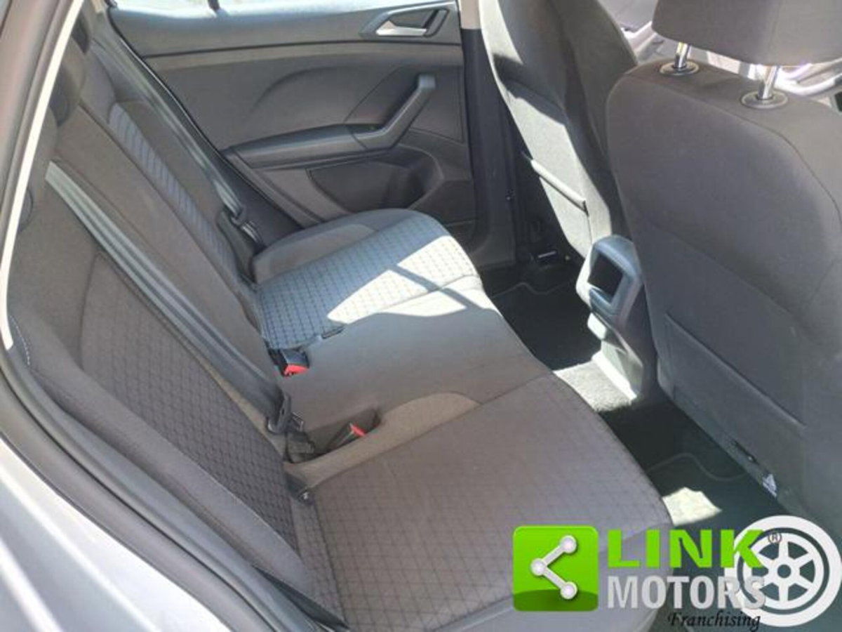 Volkswagen T-Cross 1.0 TSI 110 CV DSG Style (18)