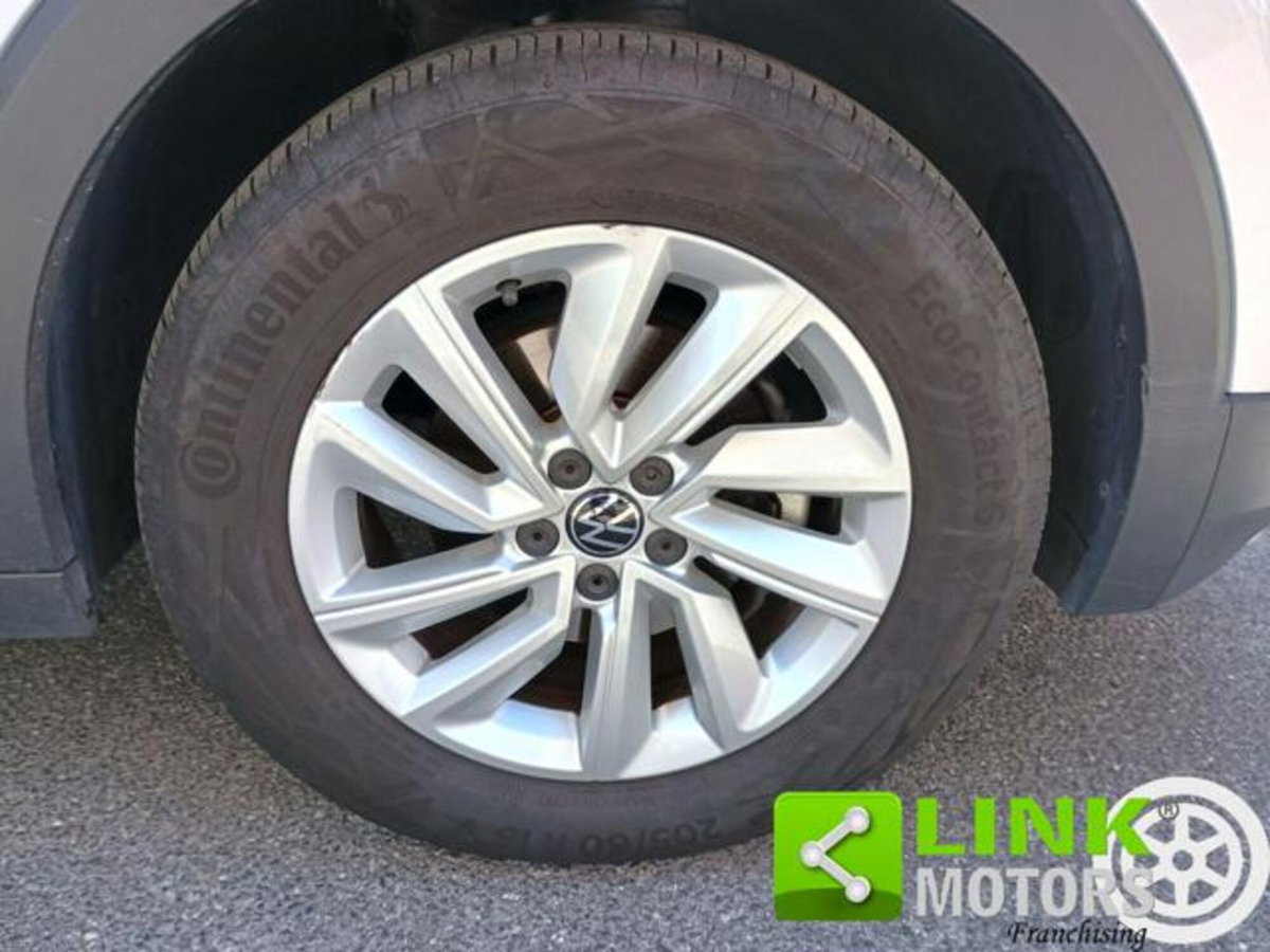 Volkswagen T-Cross 1.0 TSI 110 CV DSG Style (6)