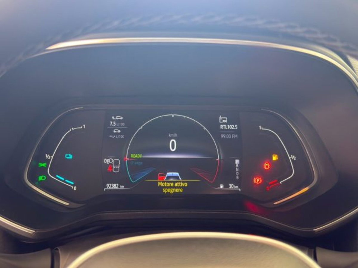 Renault Clio TCe 90 CV 5 porte Zen (10)