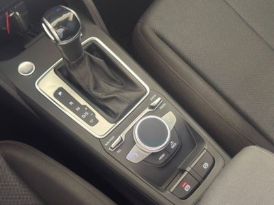 Audi Q2 Q2 35 TFSI S tronic S line Edition (13)