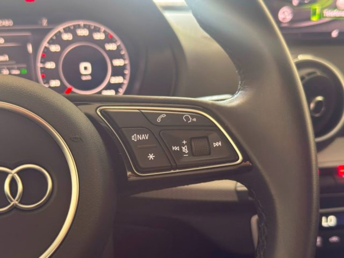 Audi Q2 Q2 35 TFSI S tronic S line Edition (16)